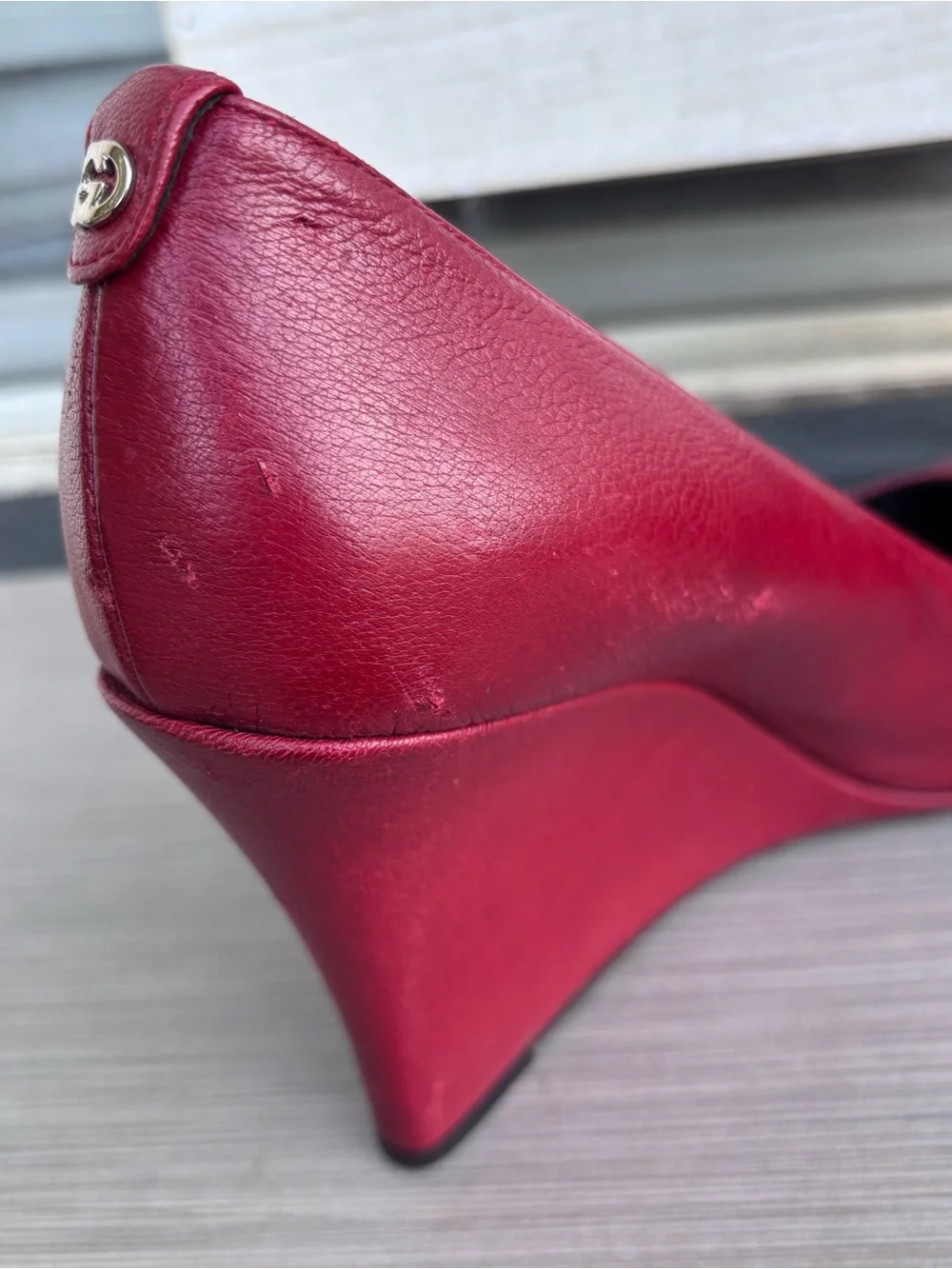 GUCCI Leather Wedge Pumps